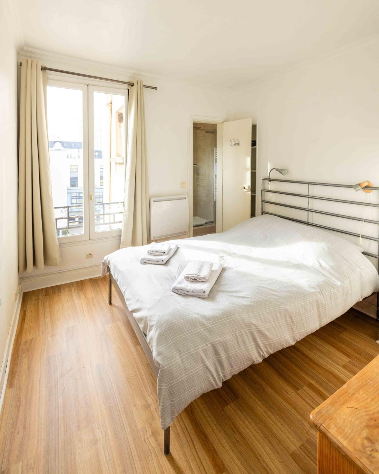 Well Located Apartment In Париж Екстер'єр фото